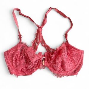 Victoria's Secret Pink/Peach Lace Underwire Bra